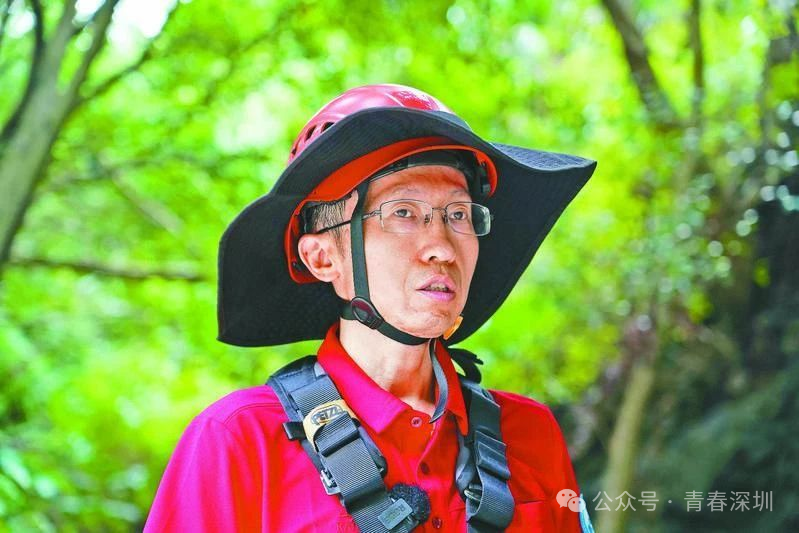 全国道德模范石欣：这是对公益救援志愿者的认可
