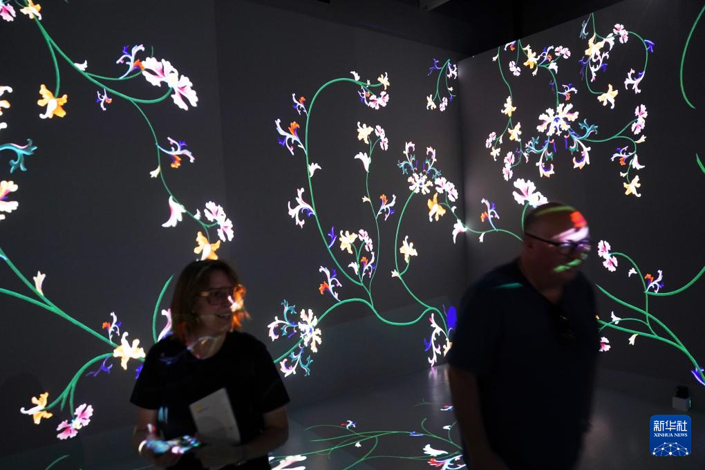 香港故宫文博馆推出“‘纹’以载道”沉浸式体验展