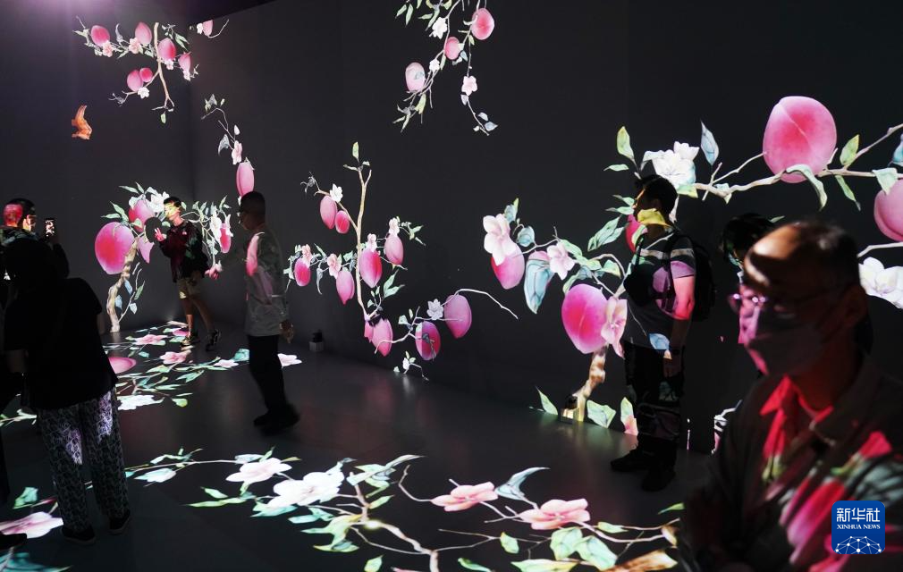 香港故宫文博馆推出“‘纹’以载道”沉浸式体验展
