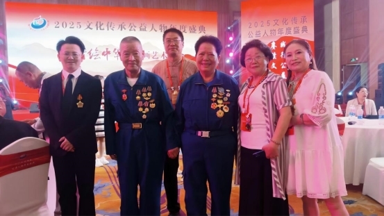 笛韵传情再谱华章，唐克荣膺“2025全国文化传承公益人物”