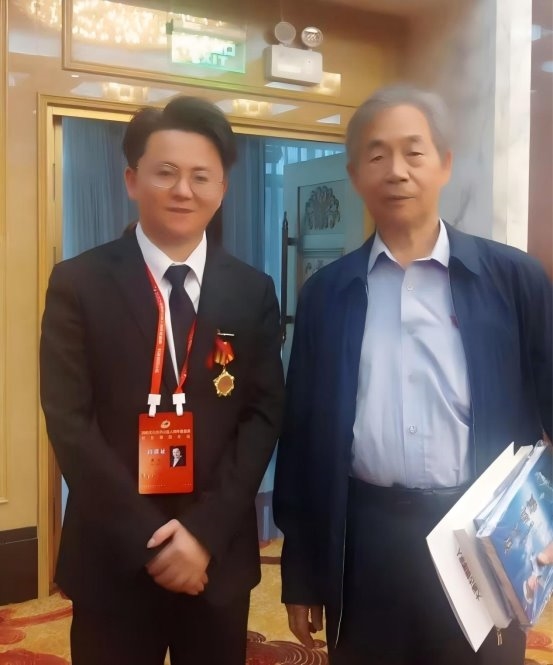 笛韵传情再谱华章，唐克荣膺“2025全国文化传承公益人物”