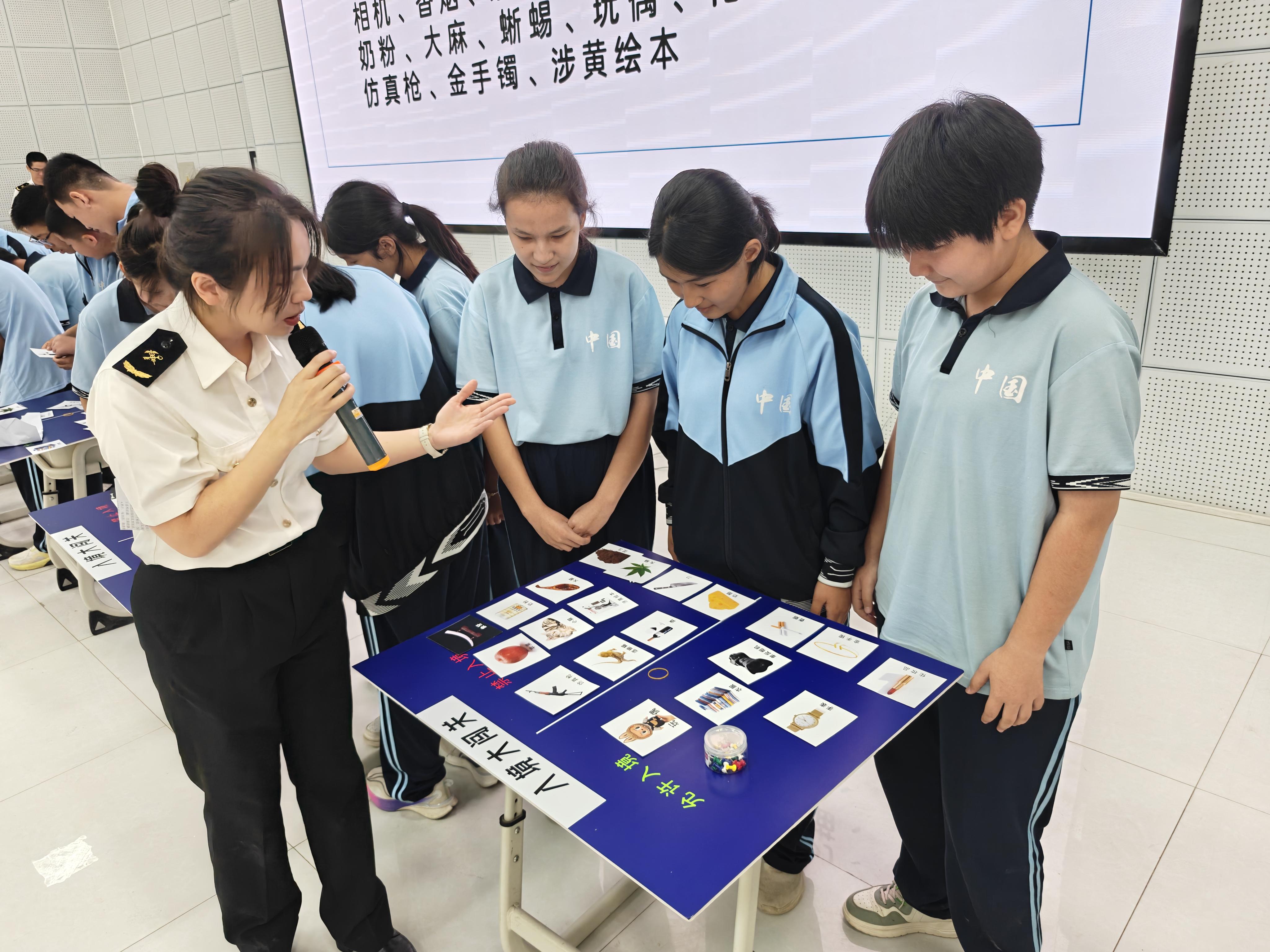 “科学教育天山行”实验探秘走进新疆和田市第六中学、和田市古江巴格乡中学