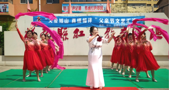 黑龙江省桦南县开展“父爱如山 真情相伴”志愿服务活动