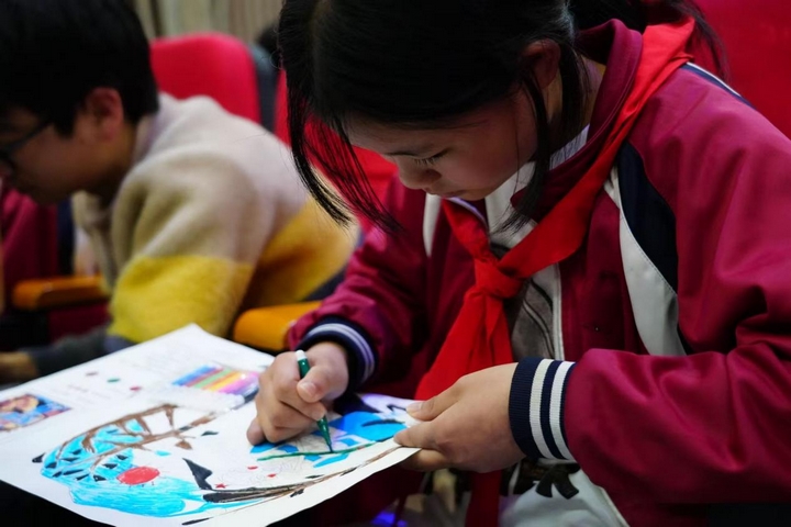 红色美育润童心!贵州民族大学绥阳公益行点燃青少年文化热情