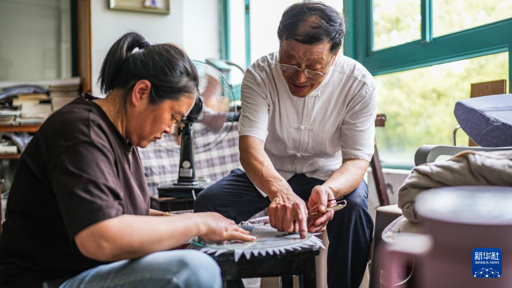 文化中国行｜东台发绣：一缕发丝映古今