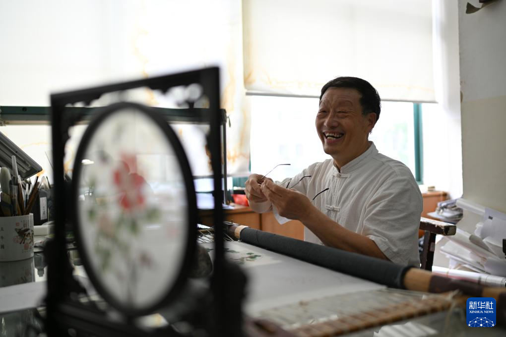 文化中国行|东台发绣:一缕发丝映古今