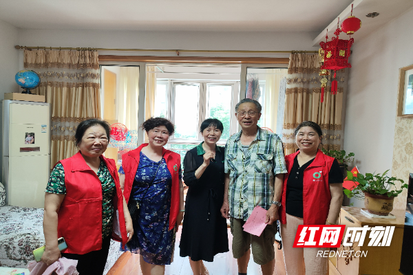 袁佩芳：志愿服务，就是发自内心的幸福选择