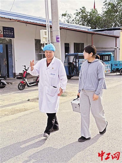 跟着劳模去上班｜乡村医生李枝贵：手机一响，随叫随到