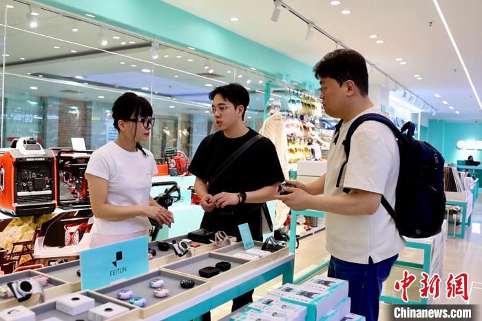 浙江义乌从“做地球人生意”到“和地球人共创业”