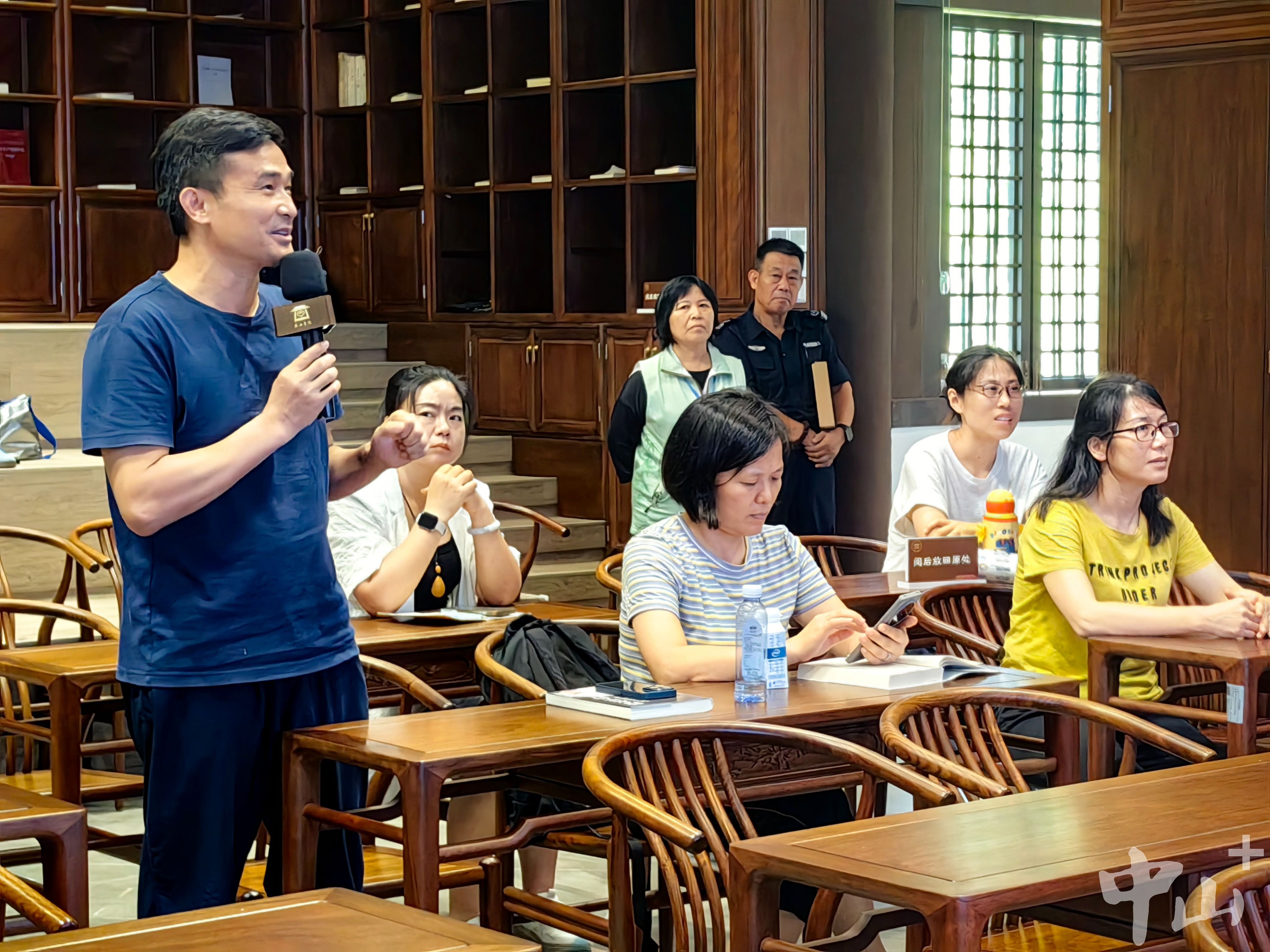 如何用AI开启大学生活？香山书院大讲堂开启系列AI公益课