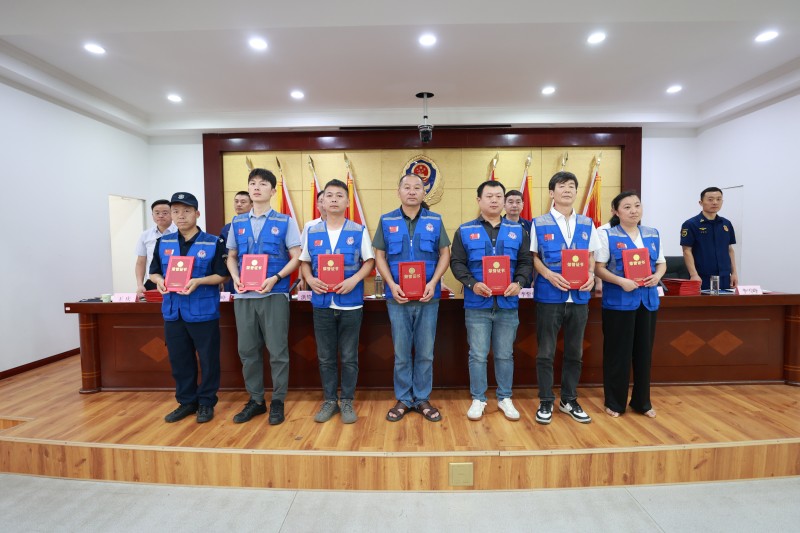 湖北：孝感市通报表扬70名优秀消防志愿者 三级联动筑牢城市安全防火墙