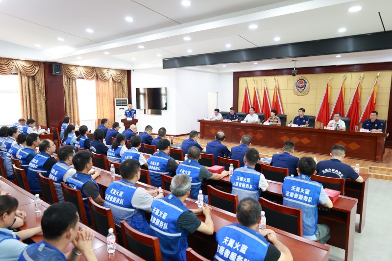 湖北：孝感市通报表扬70名优秀消防志愿者 三级联动筑牢城市安全防火墙