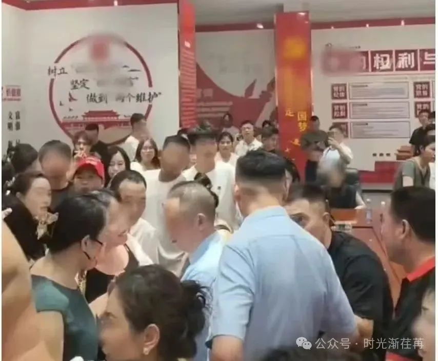 “爆雷！树拍易购鑫慷嘉连环炸，数字外衣下的庞氏骗局让百万家庭‘钱梦破碎’”​