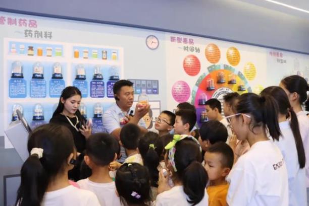 青春不“毒”行 白银禁毒教育基地迎来暑期参观热潮