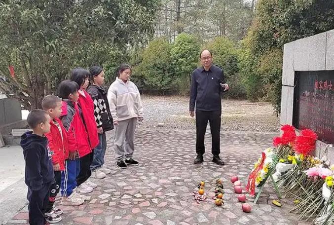 从“子弟兵”到“湖南好人”：褪下军装不褪为民初心