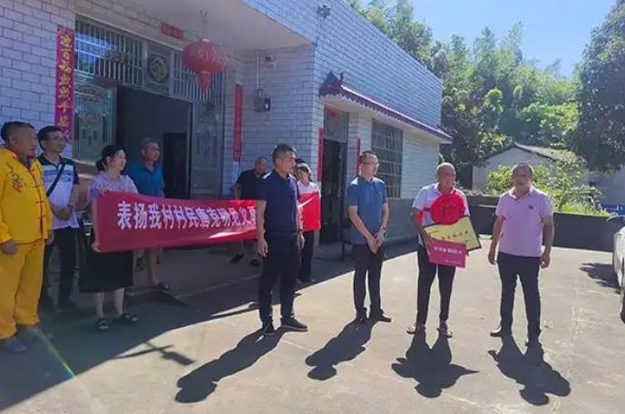 从“子弟兵”到“湖南好人”：褪下军装不褪为民初心